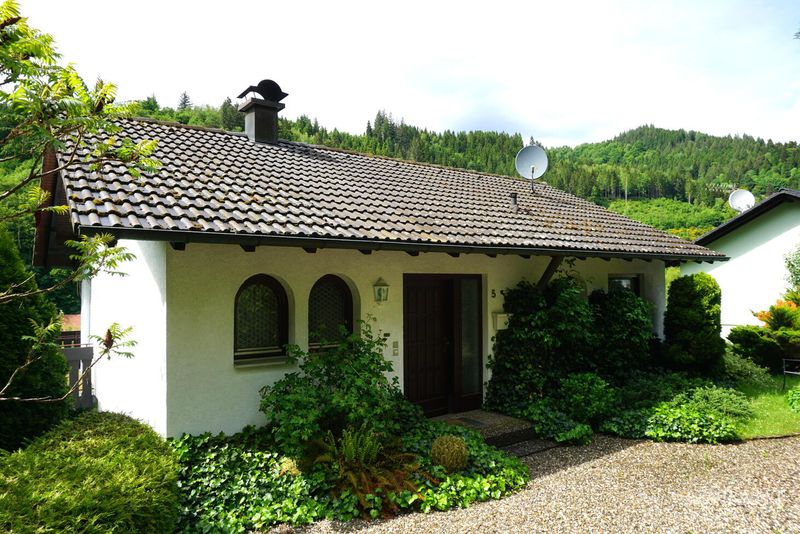 Wohnhaus mit herrlicher Aussicht in Schiltach-Vorderlehengericht